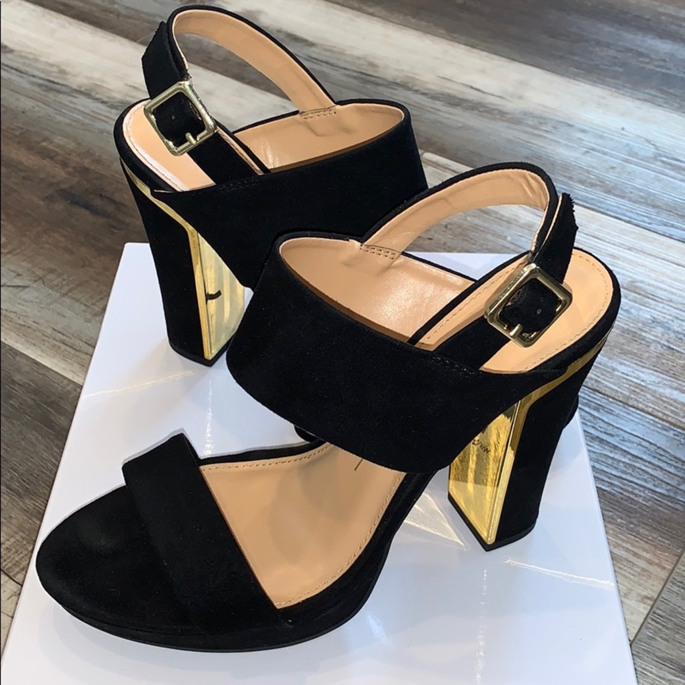 Woman’s Report Black Sandal - Picture 1 of 8